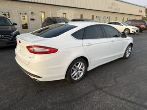 2016 Ford Fusion SE 141099